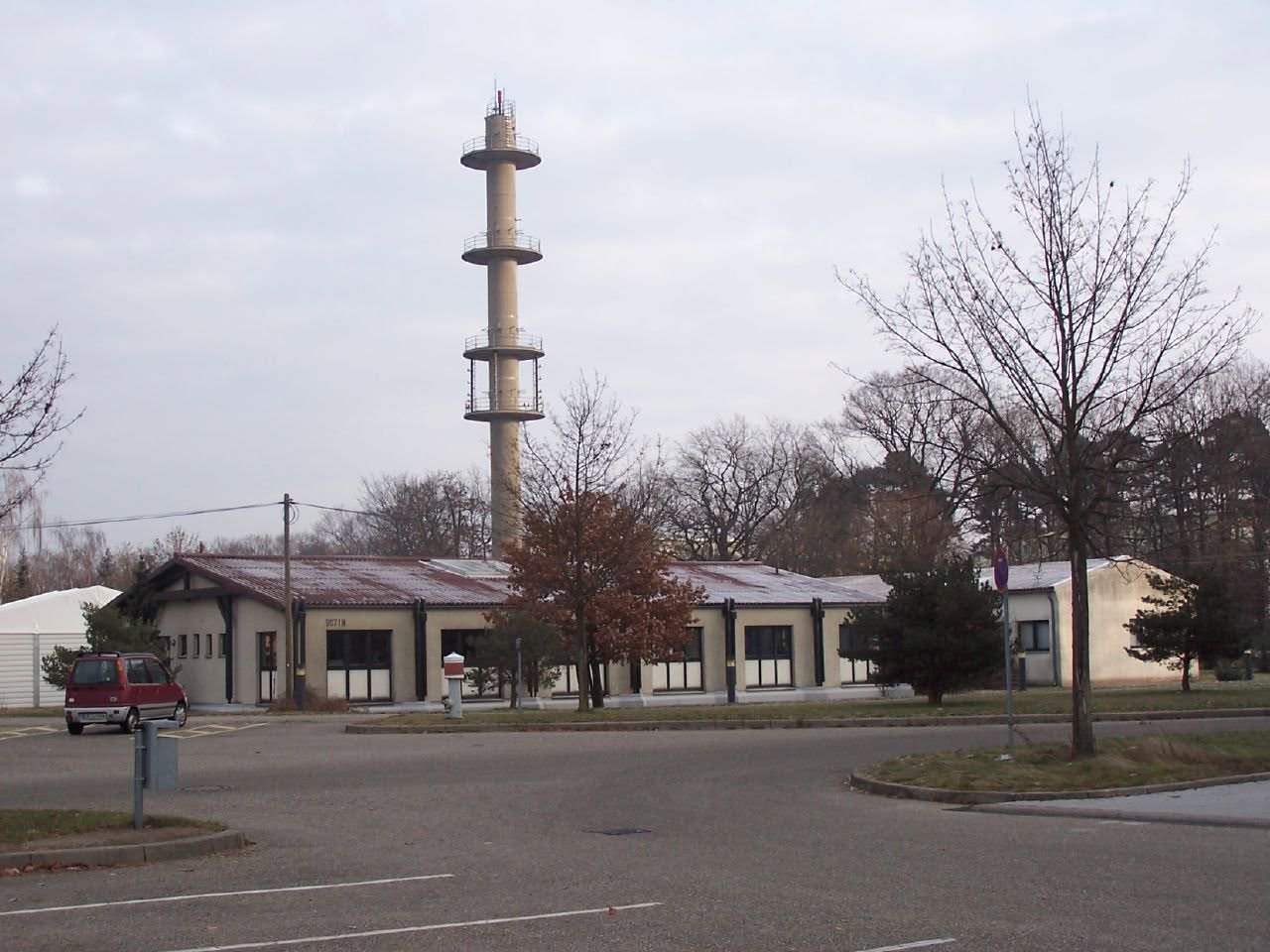 Elementry School Annex and AFN tower 12-04  (shared by Chris Brace)