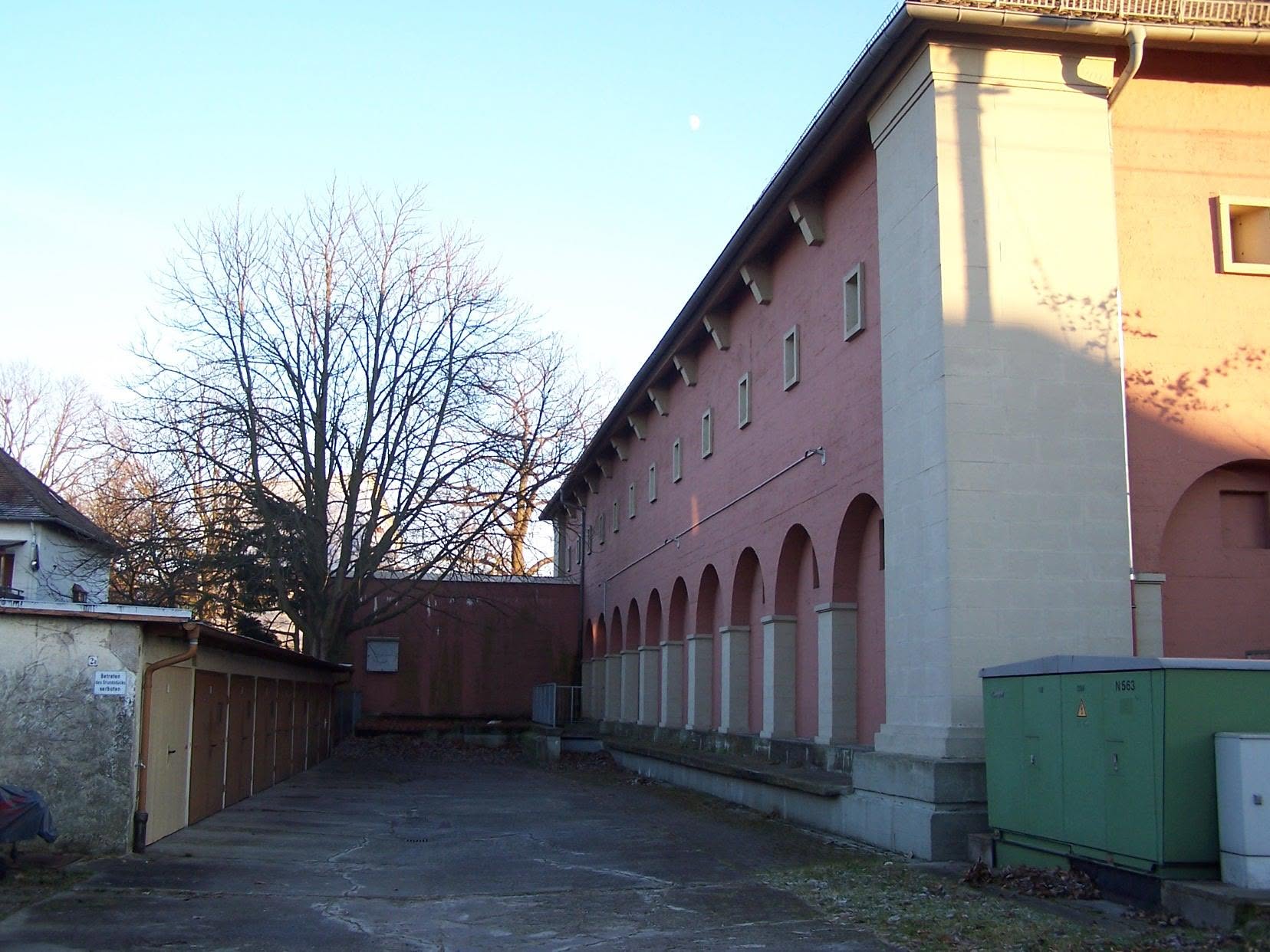 Karlsruhe Bunker on Erzberger 12-04  (shared by Chris Brace)