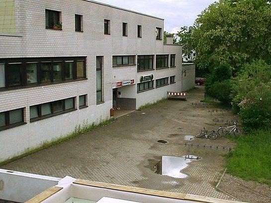 Eislaufhalle
